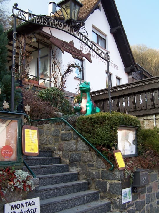 Teilansicht Hotel Waldschlößchen Landgasthof Waldschlößchen