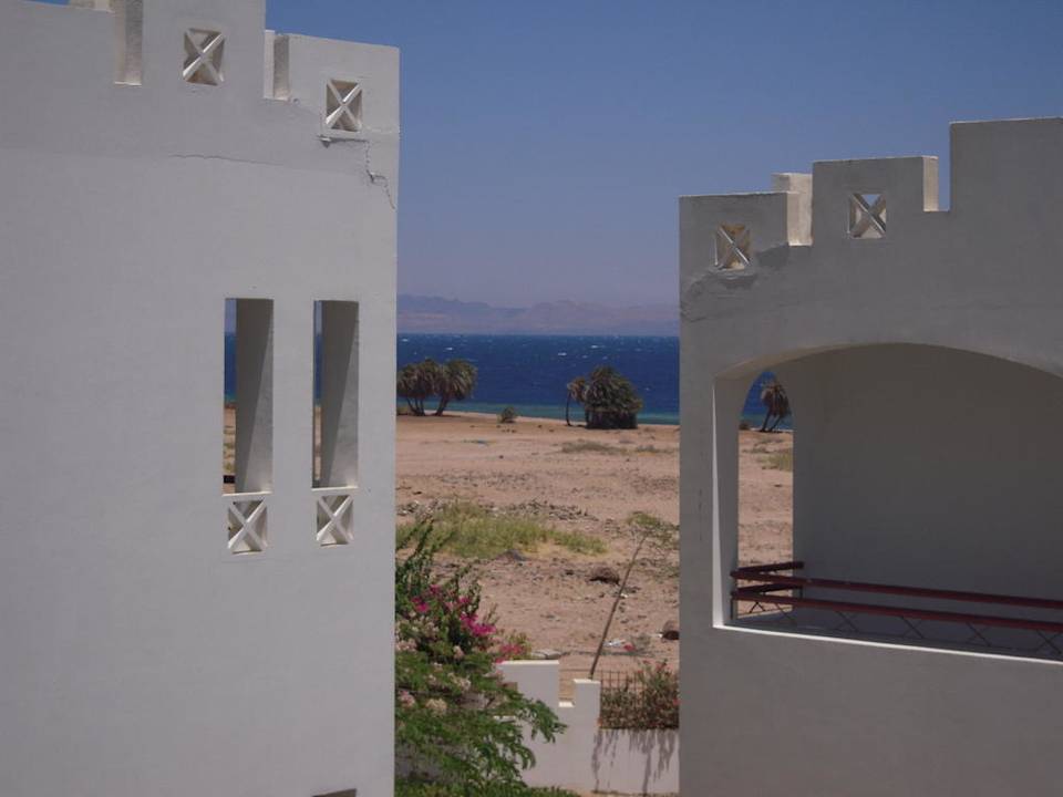 Blick vom Zimmer zum Strand Happy Life Village