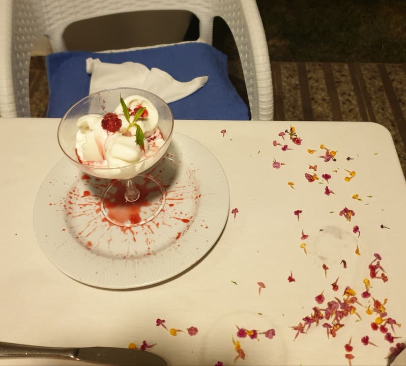 Gastro Club Turtas Beach Hotel