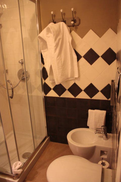 Bad, Zimmer 124 Hotel Borgo Pantano