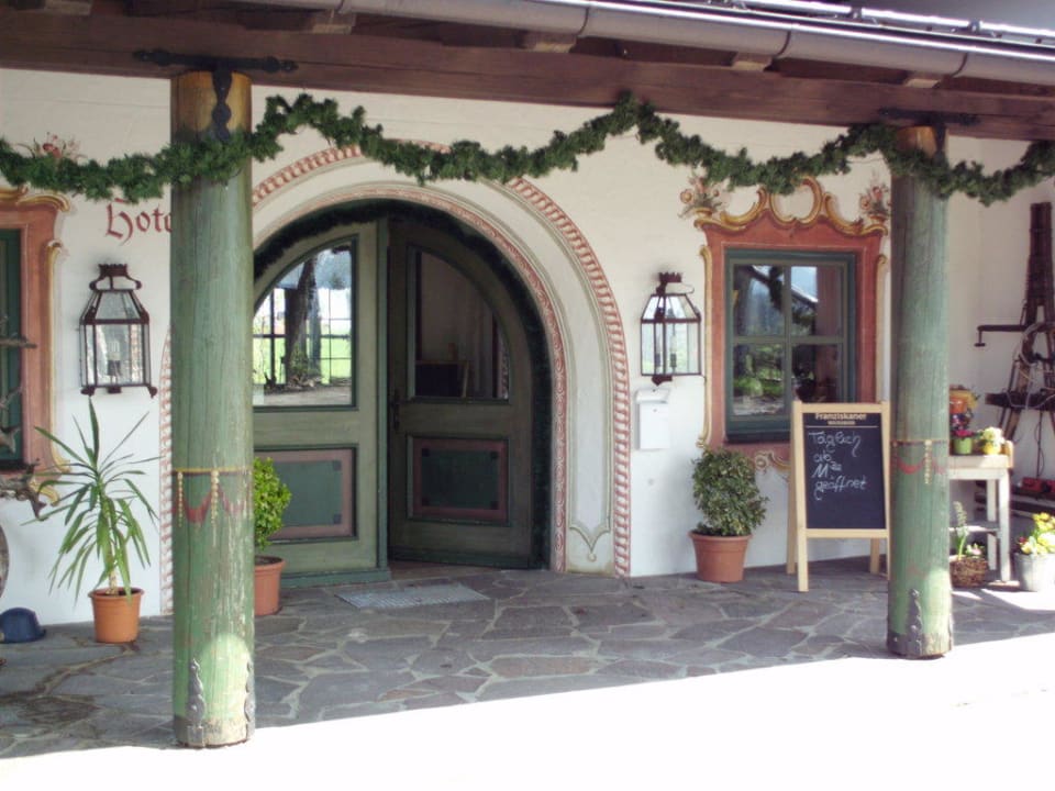 Hoteleingang Wellnesshotel Urihof