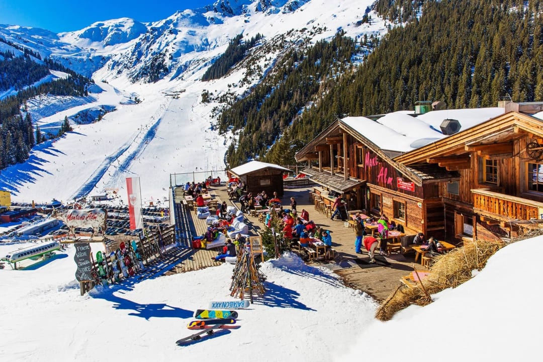 Montana Alm mit Terrasse Montana Hochfügen
