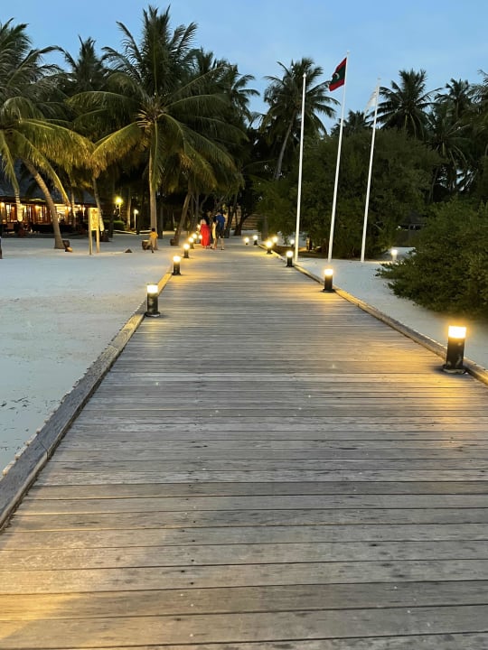 Strand Meeru Maldives Resort Island