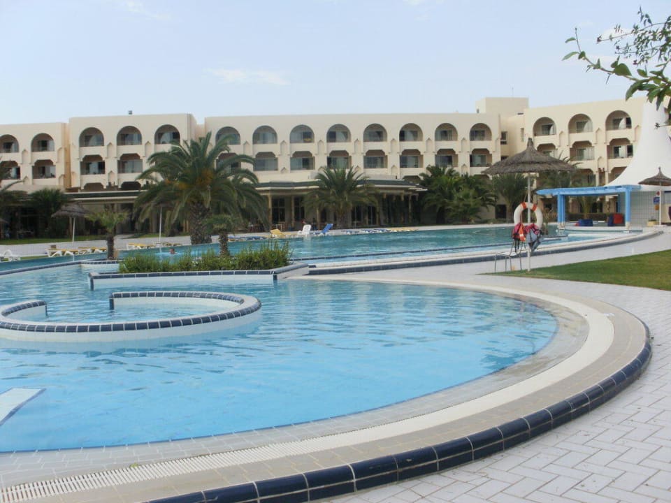 Pool Iberostar Waves Averroes