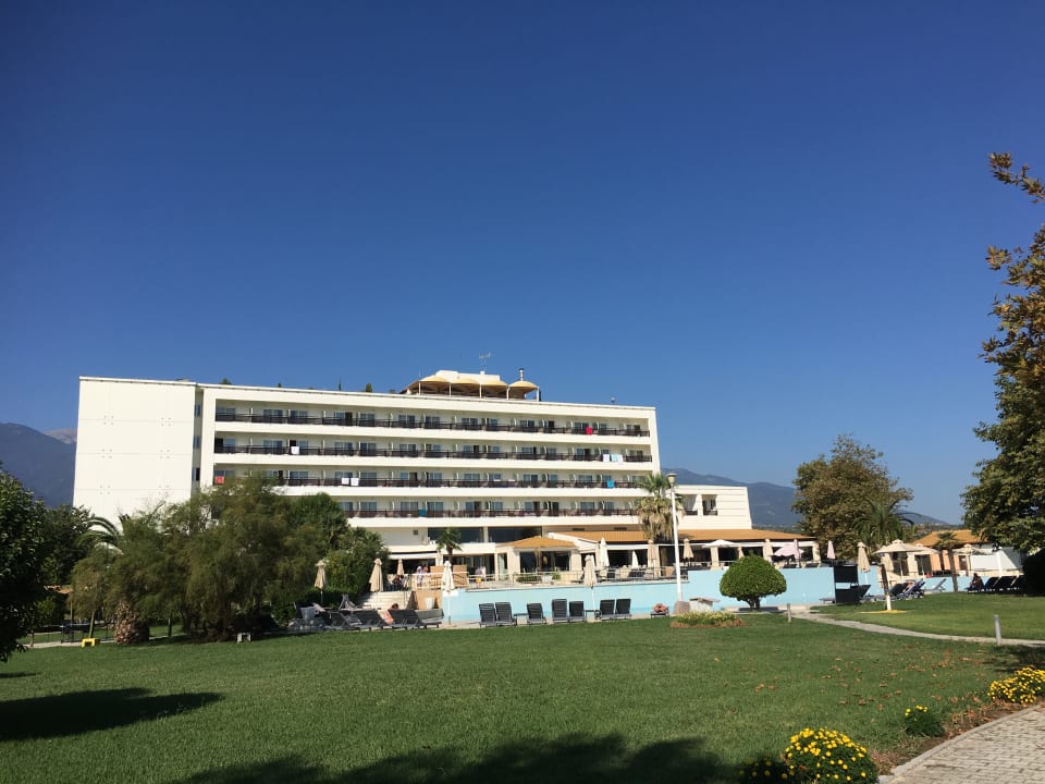 Außenansicht Olympian Bay Grand Resort