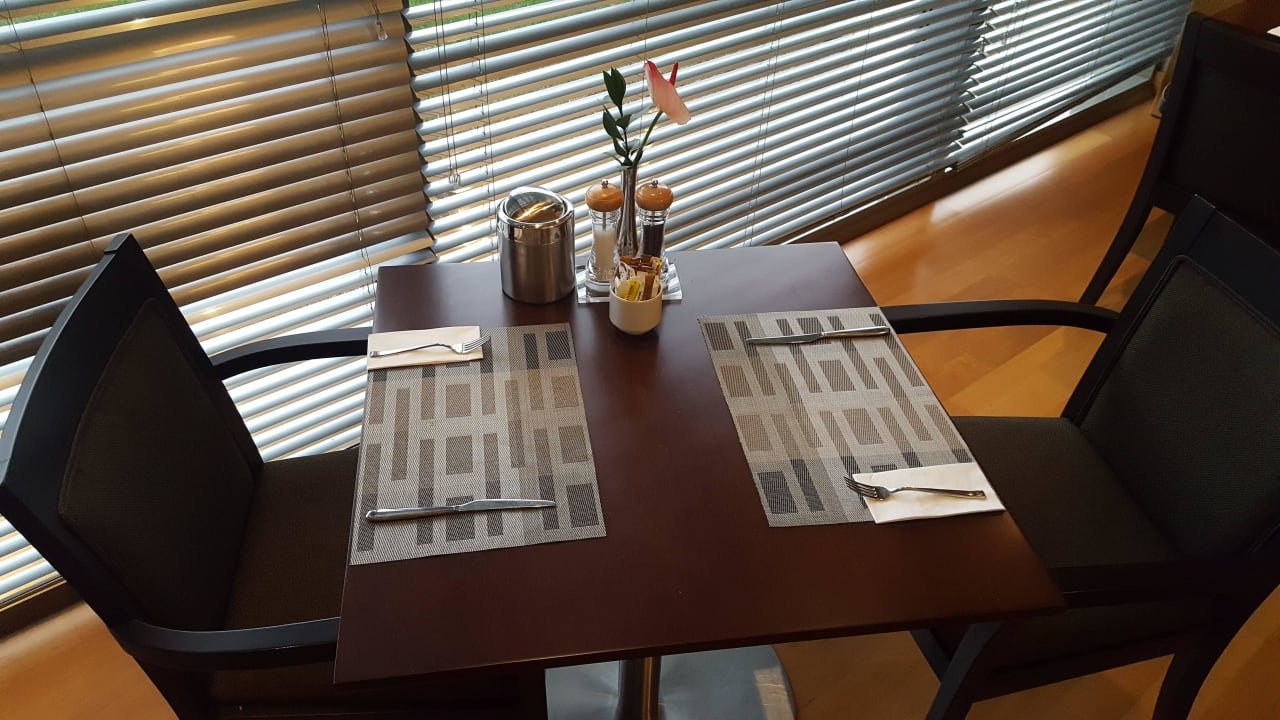 Details... ISG Airport Hotel