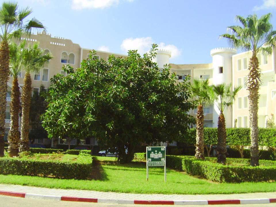 Nochmal das 4 stöckige Haus Mahdia Beach & Aquapark