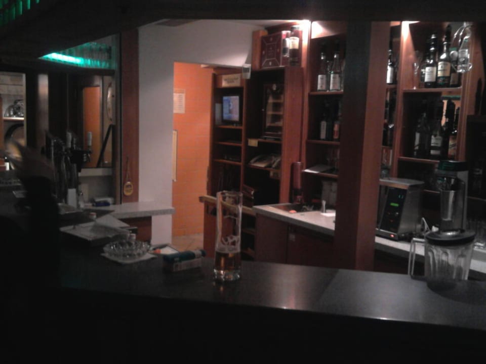 Bier trinken Dilly - Das Nationalpark Resort