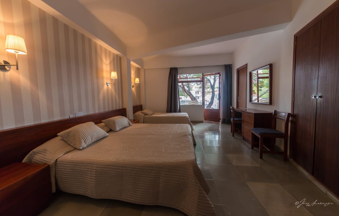 Dreibett-Zimmer Hotel Santanyi Port