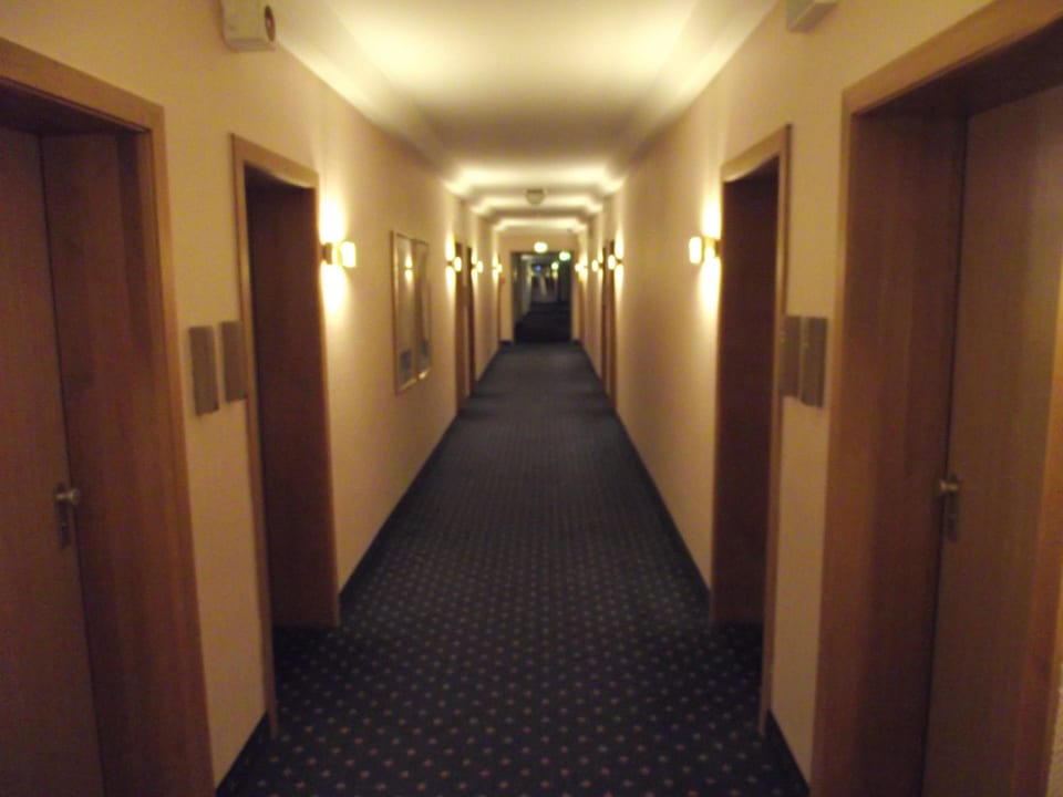Flur Leonardo Hotel Hannover Airport