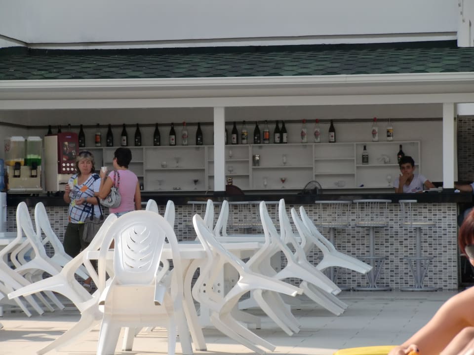 Von 10 Uhr bis 23 Uhr Opia Hotel