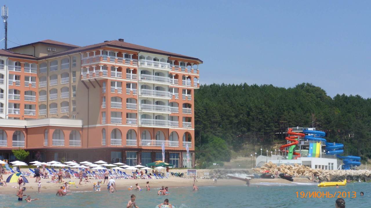 Вид с моря Sol Luna Bay