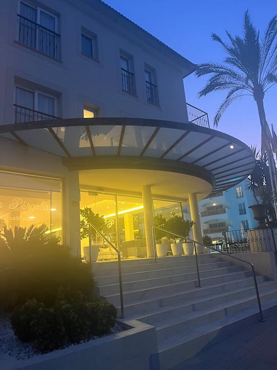 Außenansicht La Pergola Aparthotel