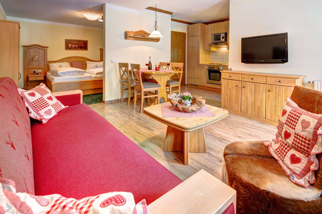 Landhaus FeWo Wohnbereich Seehotel Hartung & Ferienappartements