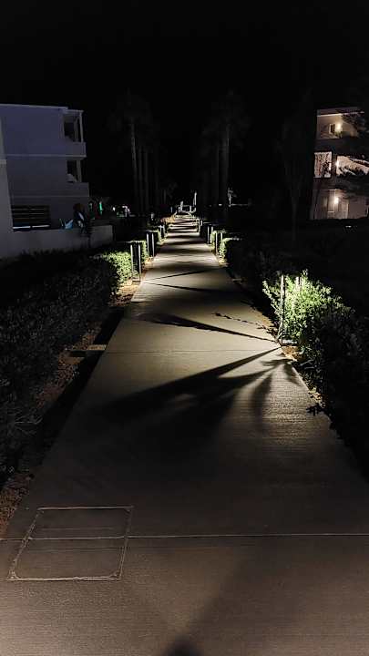 Gartenanlage Delfina Tropic Beach