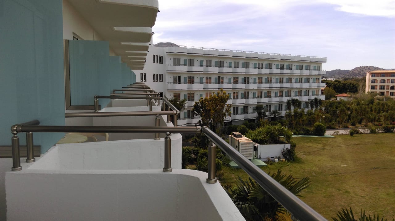 Bick aus meinem Zimmer im 2. OG Irene Palace Beach Resort Club alltoura