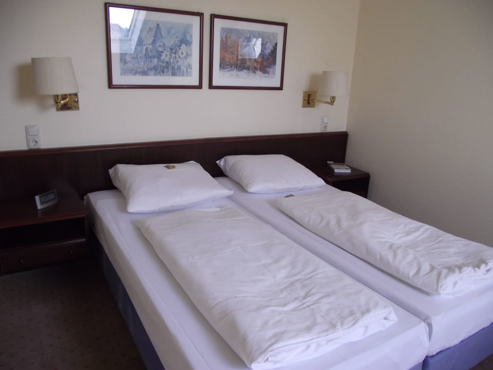 Bequeme Doppelbetten Göbel's Seehotel Diemelsee