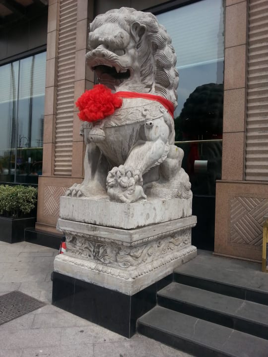 Hoteleingang Greenland Jiulong Hotel
