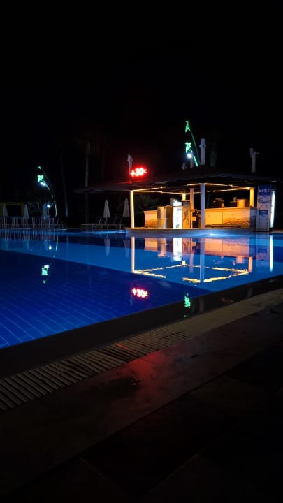 Pool Armas Labada