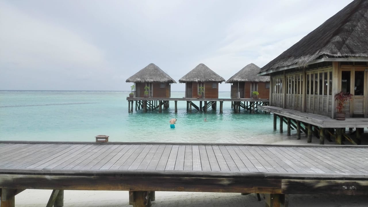 Duniye Spa on the Water Meeru Maldives Resort Island