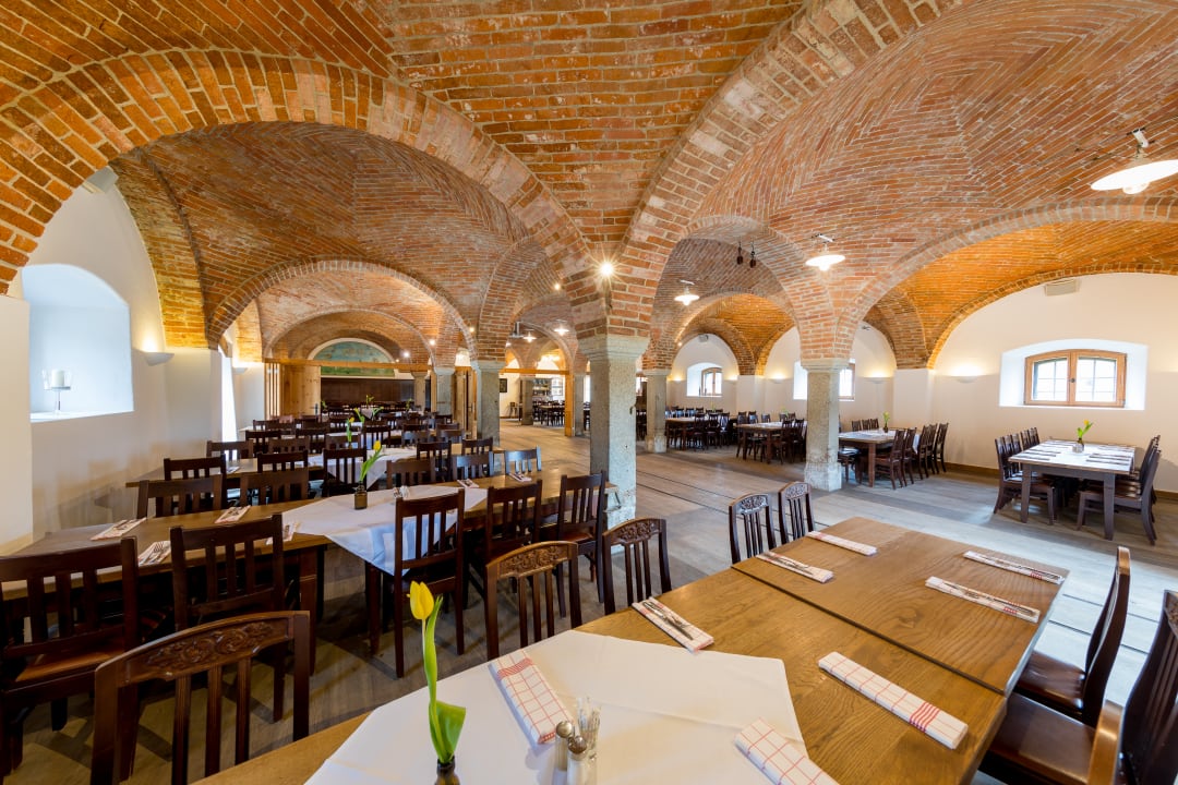 Gastro Schlossparkhotel Mariakirchen