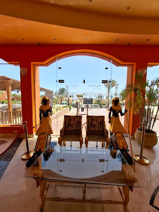 Lobby Three Corners Happy Life Beach Resort