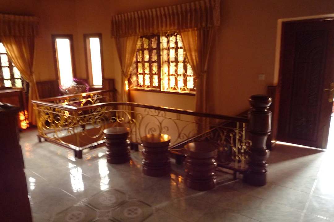 Treppenhaus im Haupthaus Bayon Garden Guesthouse