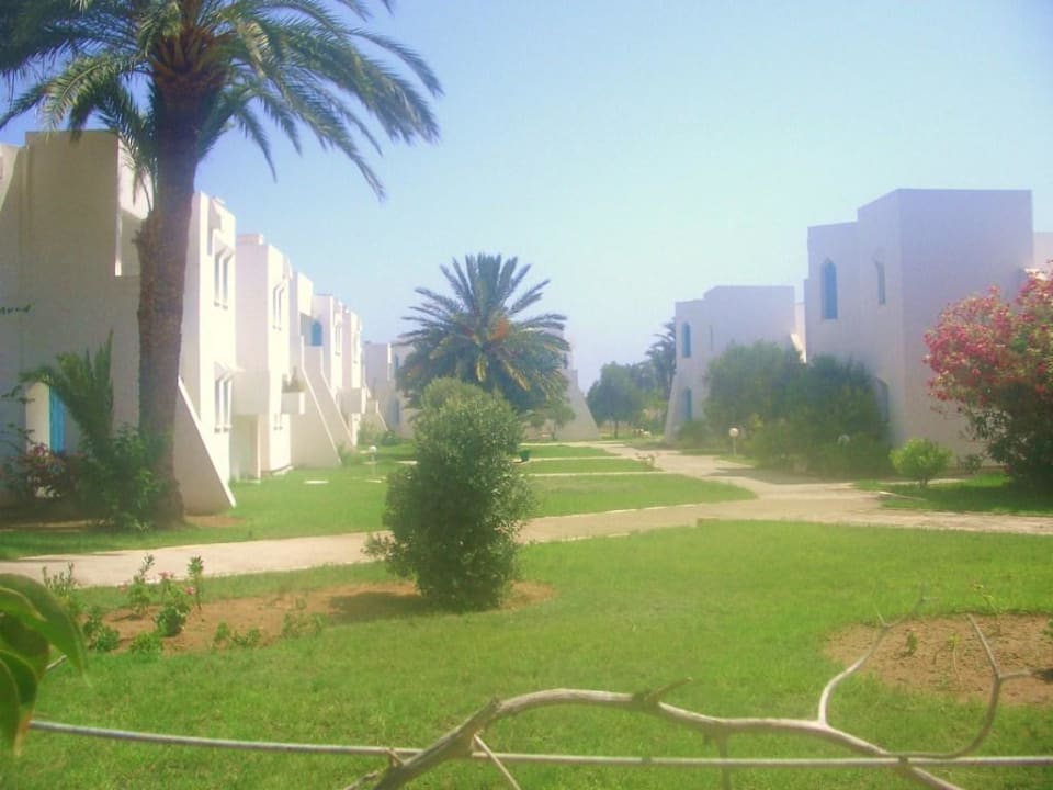 Blick in den Garten vom Balkon aus Ruspina Beach Resort