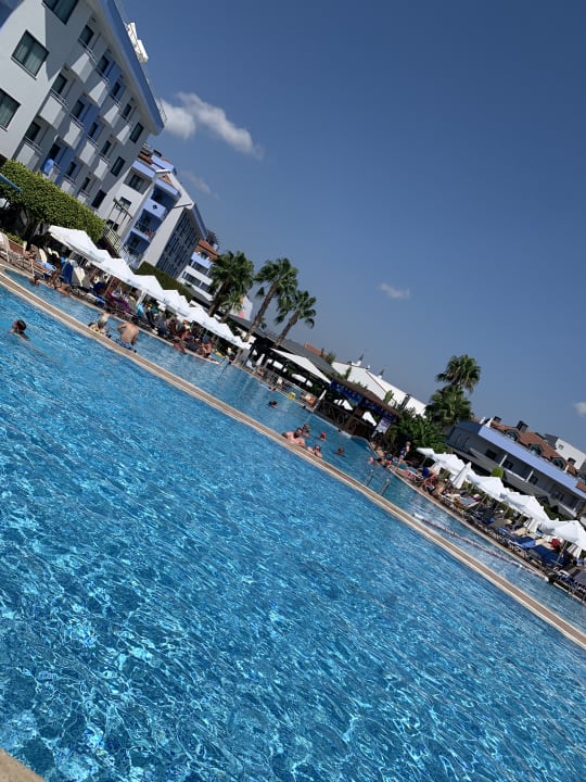 Pool Grand Seker Hotel