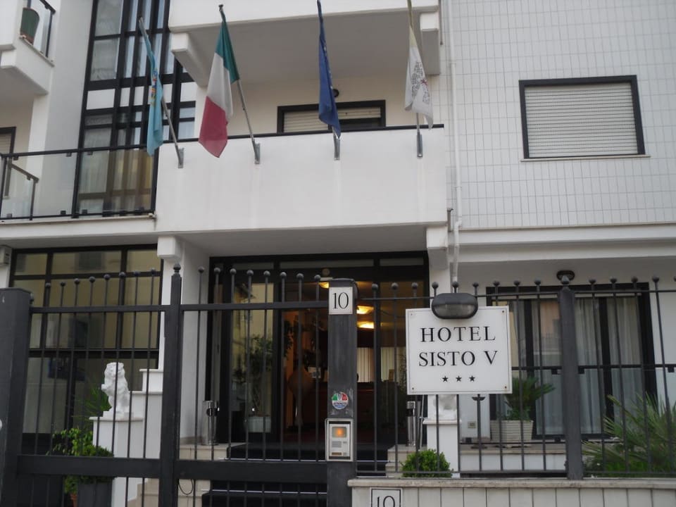 Außenansicht Hotel Sisto V