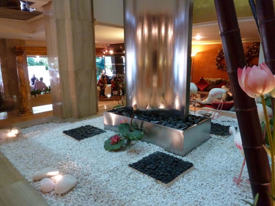 Wasserfall in der Halle allsun Hotel Bella Paguera