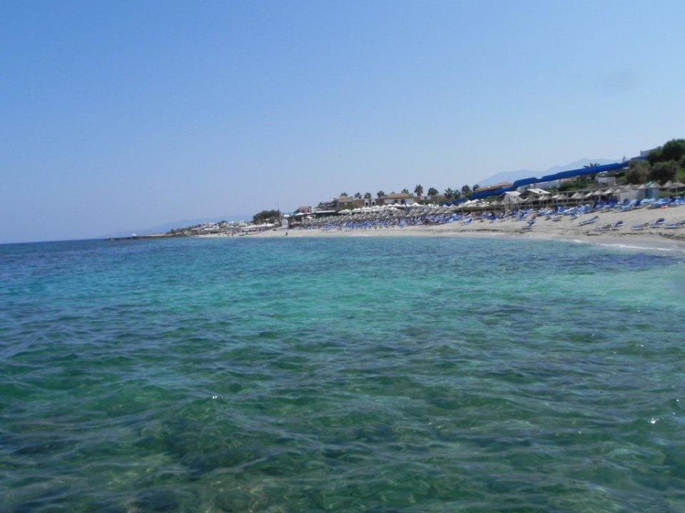 Der Strand vom Hotel Chrissi Amoudia war super  TUI SUNEO Chrissi Amoudia