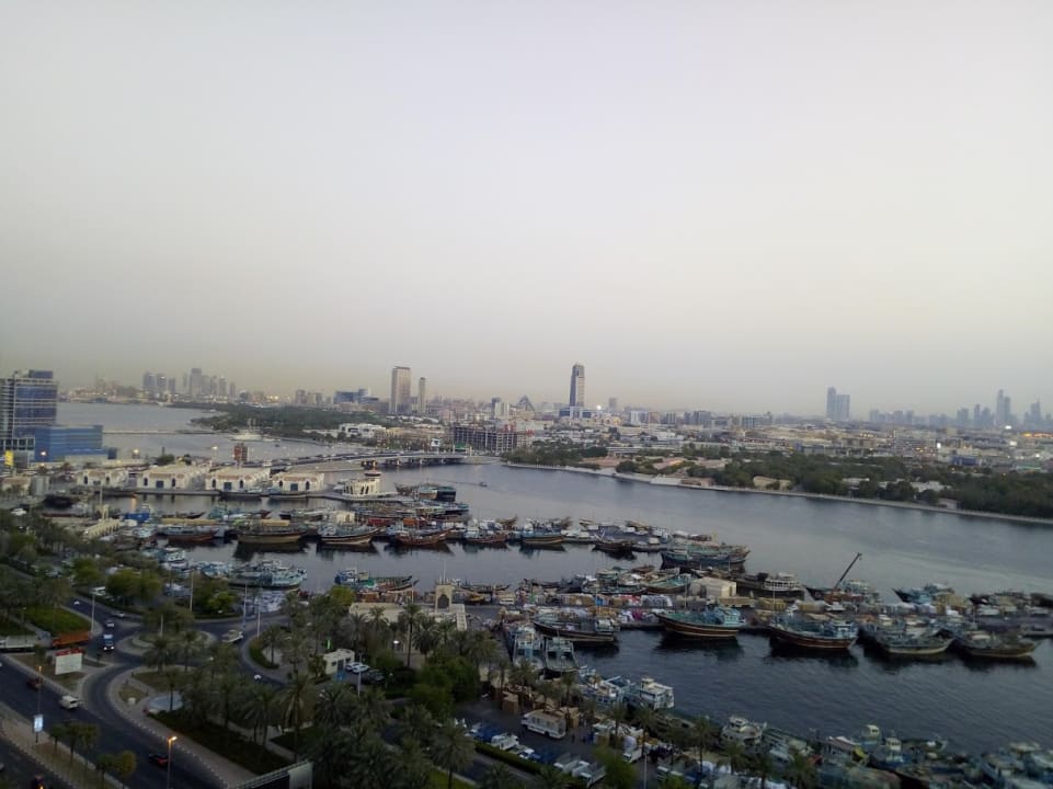 Ausblick Al Bandar Rotana - Creek