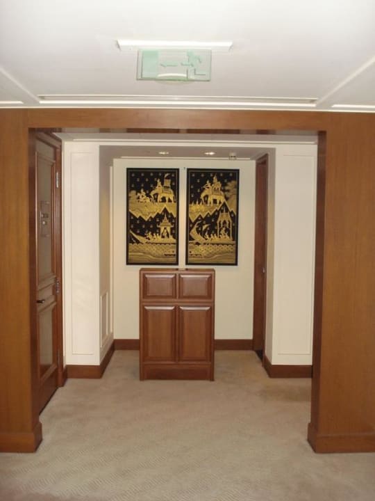 Kunsthandwerk auf einer Etage Hotel The Peninsula Bangkok