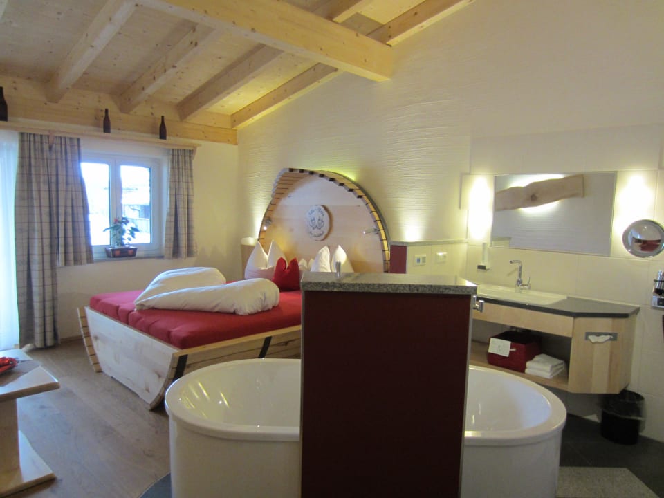 Badewanne im Zimmer  1. Bier & Wohlfühlhotel Gut Riedelsbach