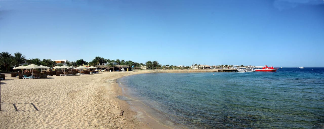 Часть пляжа Menaville Safaga