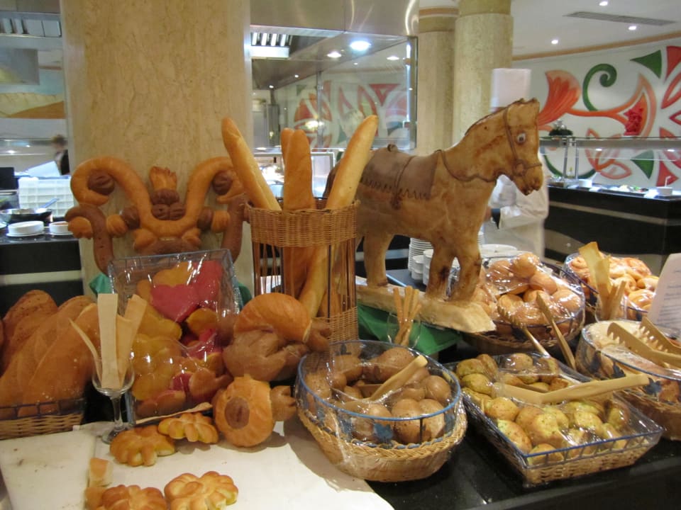 Brot zum Abendesssen Sultan Gardens Resort