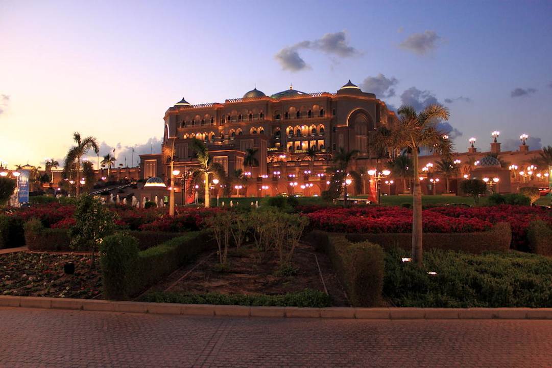 Abendstimmung Emirates Palace Mandarin Oriental