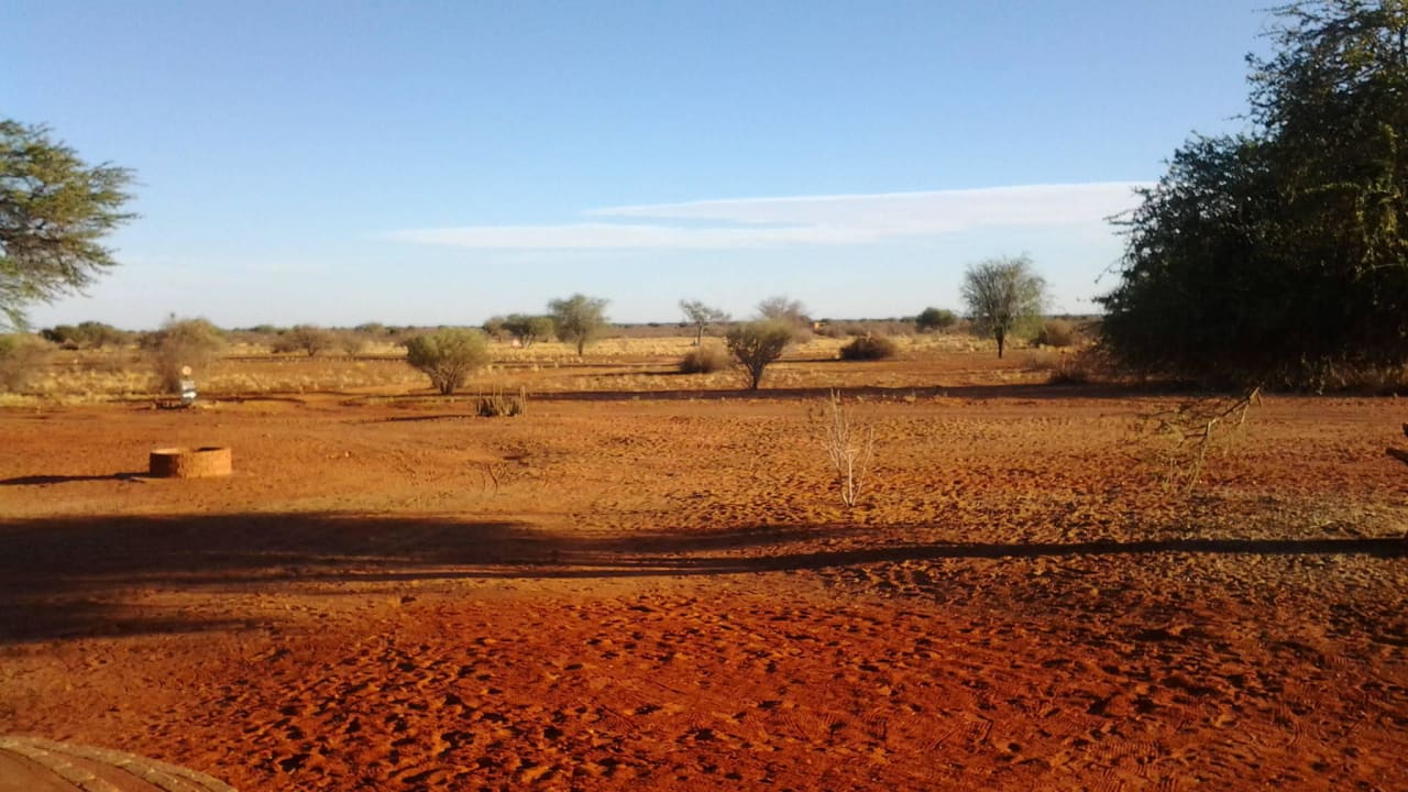 Viel Umgebung Kalahari Anib Lodge