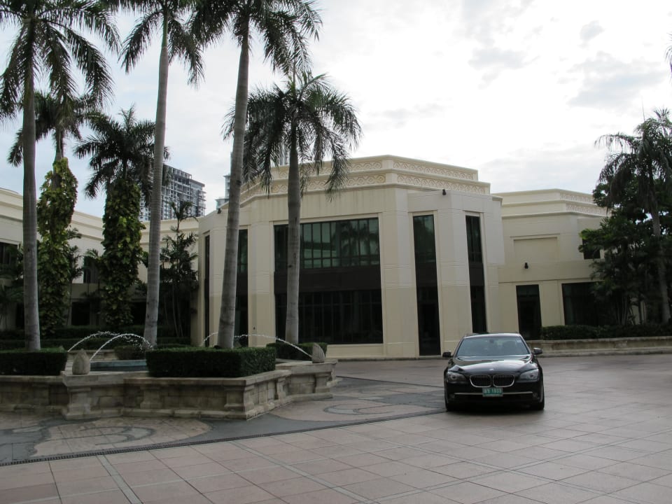 Hotel-Auffahrt Hotel The Peninsula Bangkok