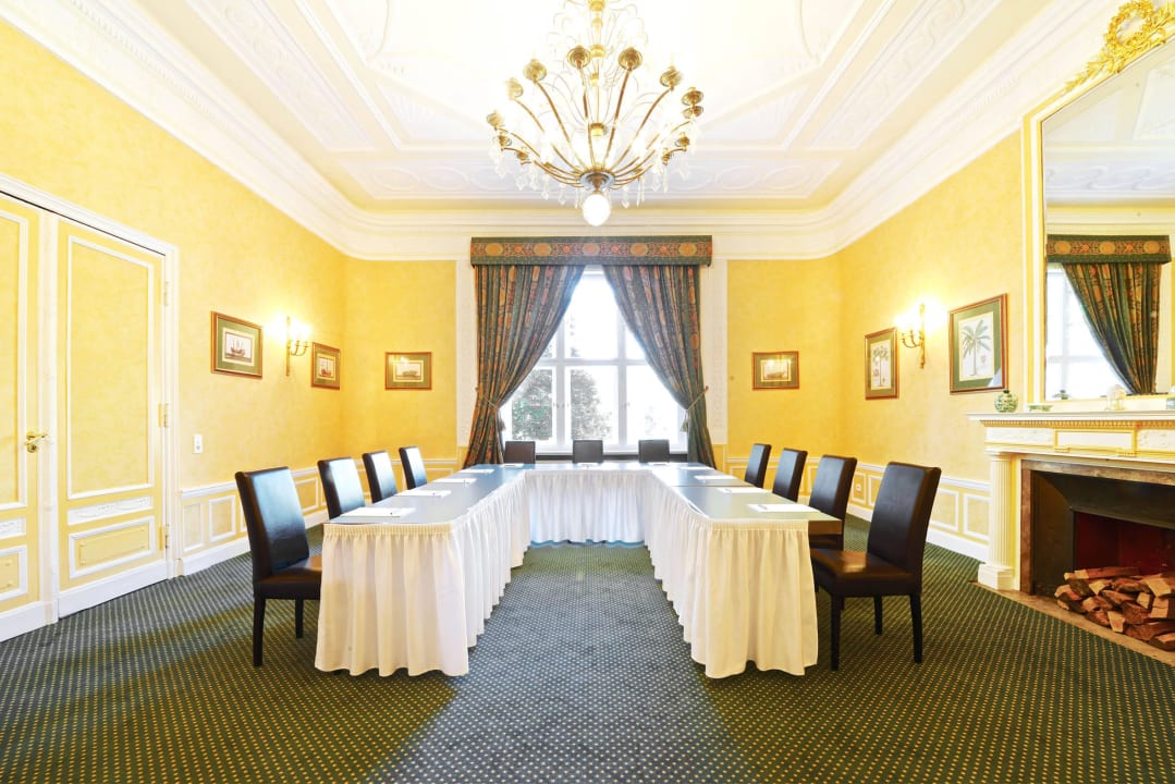 Gelber Salon Schlosshotel Villa Westerberge