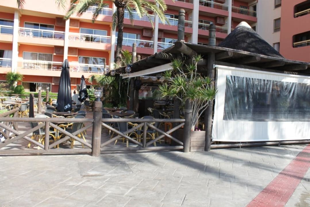 Poolbar Aparthotel Sunset Beach Club