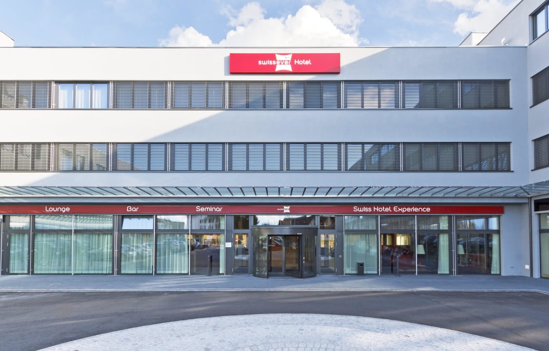 Eingang SwissEver Zug Swiss Quality Hotel