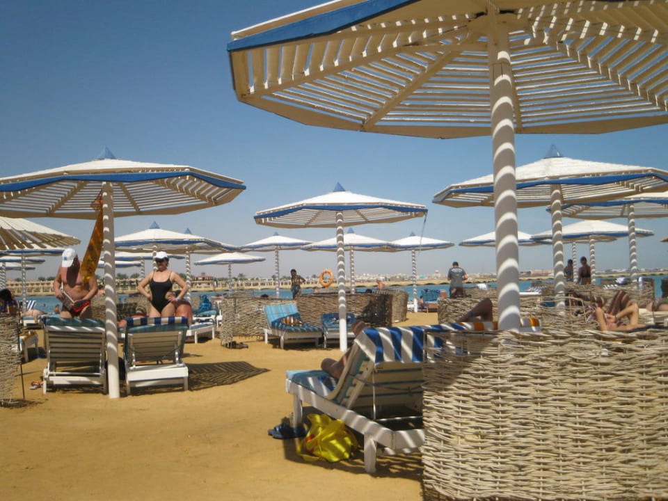Strand vom Dana Beach Pickalbatros Alf Leila Wa Leila Resort - Neverland Hurghada