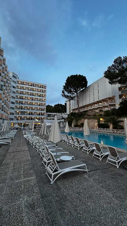 Pool Hotel Vibra Beverly Playa