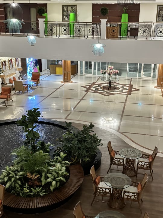 Lobby Fujairah Rotana Resort & Spa