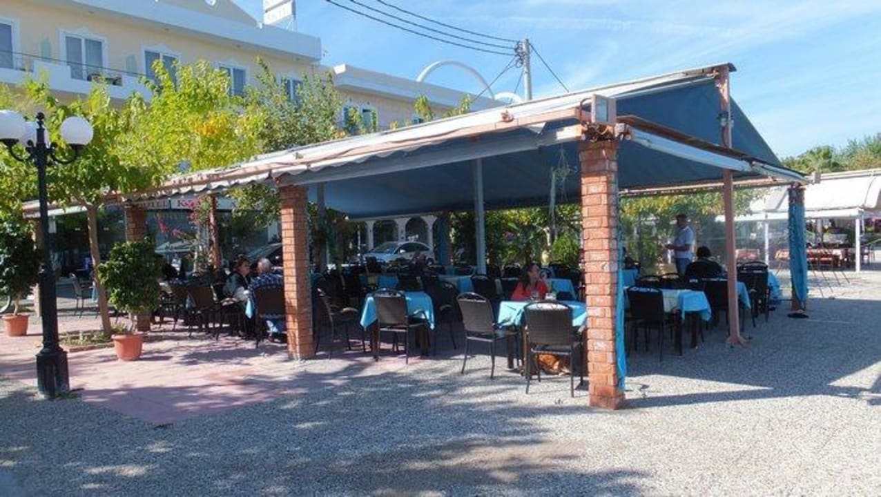 Das gemütliche Strand-Restaurant Hotel Kiani Akti