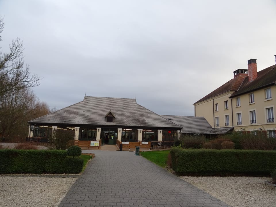 Lobby Campanile Val de France