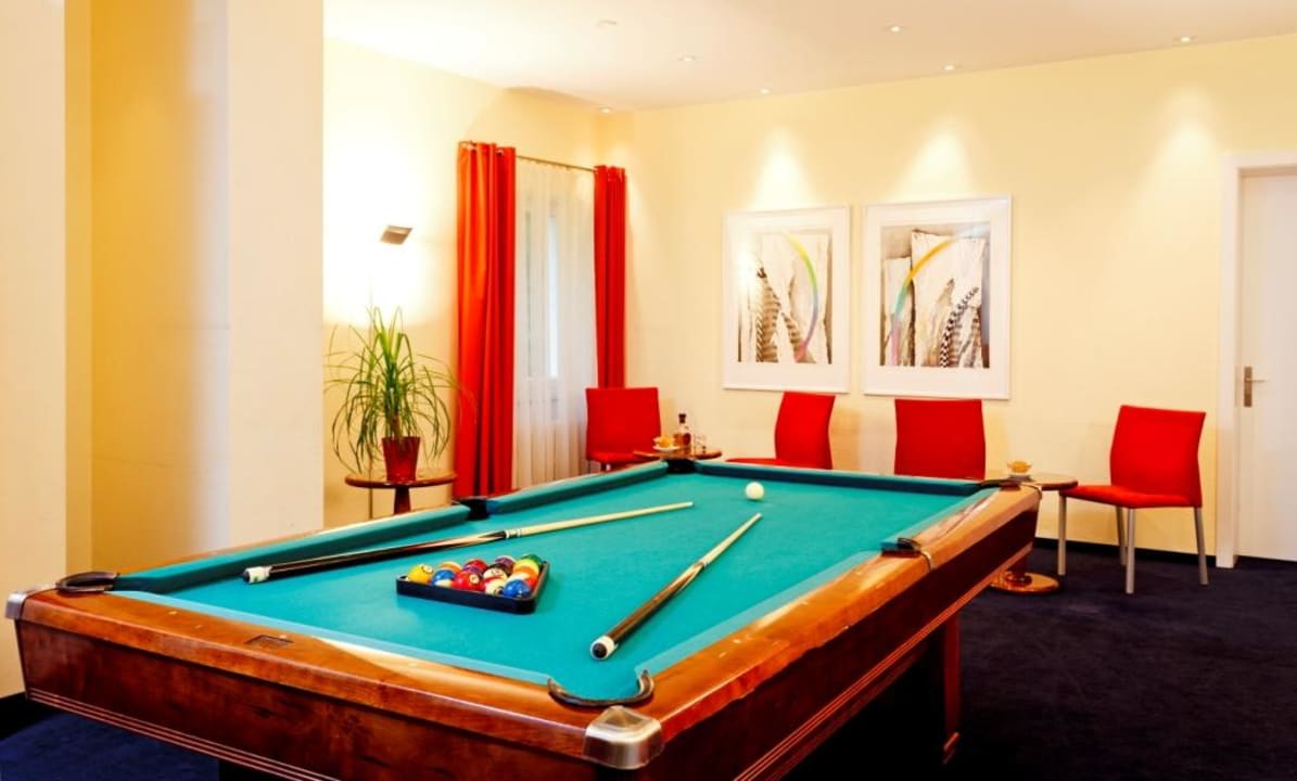 Billiard jeden Tag von 10 Uhr bis 22 Uhr. Hotel The Excelsior