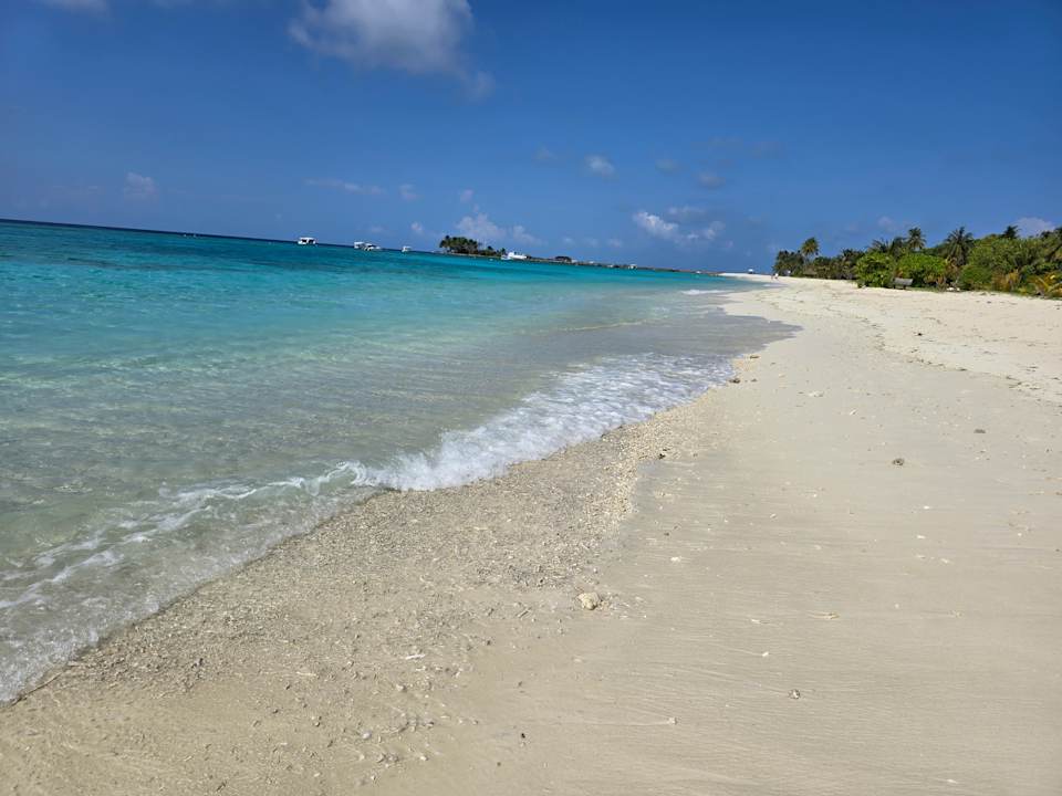 Strand Kuredu Island Resort & Spa